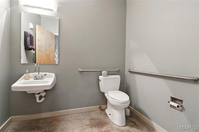 1627 Locust Street 202, St Louis, MO 63103