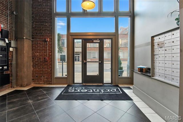 1627 Locust Street 202, St Louis, MO 63103