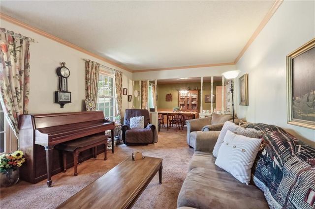8828 Waverly Avenue, Kansas City, KS 66109