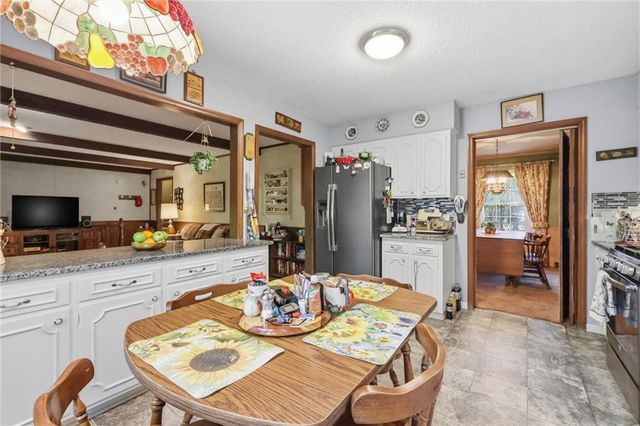 8828 Waverly Avenue, Kansas City, KS 66109