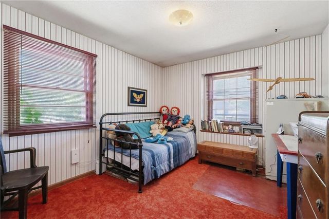 8828 Waverly Avenue, Kansas City, KS 66109