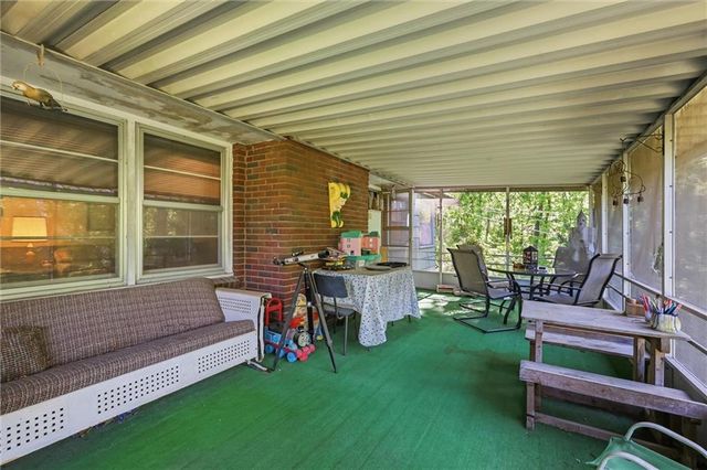 8828 Waverly Avenue, Kansas City, KS 66109