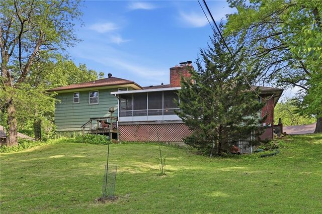 8828 Waverly Avenue, Kansas City, KS 66109