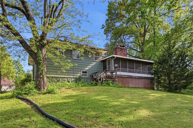 8828 Waverly Avenue, Kansas City, KS 66109