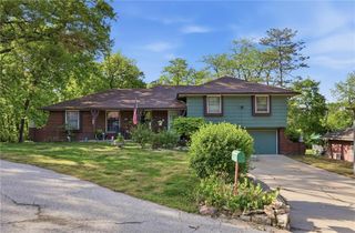 8828 Waverly Avenue, Kansas City, KS 66109