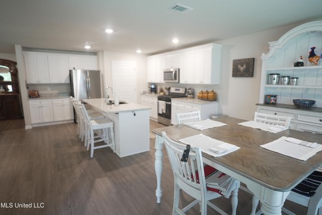 1072 Enclave Circle, Long Beach, MS 39560