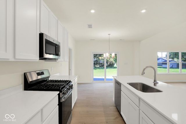 7072 Jackson Drive, Cumberland, IN 46229