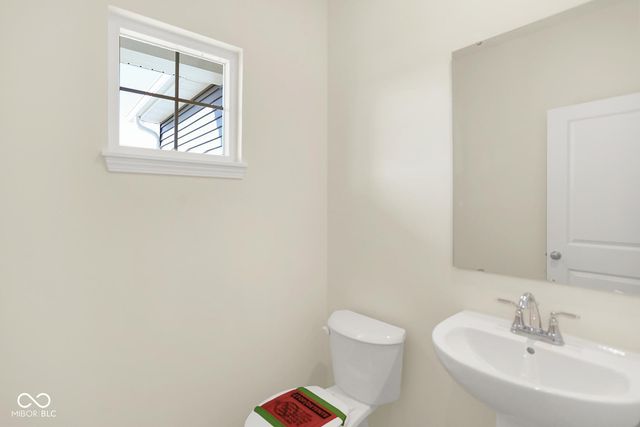 7072 Jackson Drive, Cumberland, IN 46229