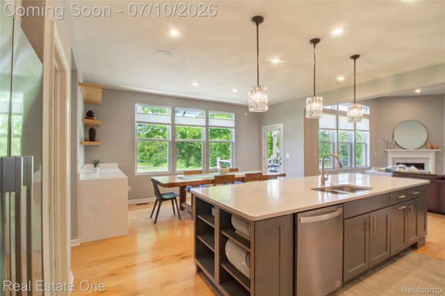 45204 Preserve Court, Novi, MI 48375