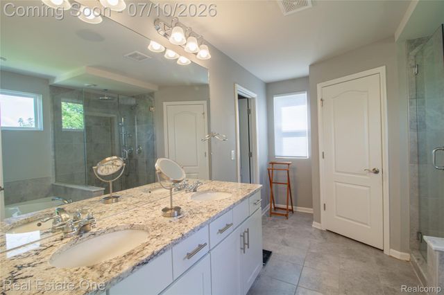 45204 Preserve Court, Novi, MI 48375