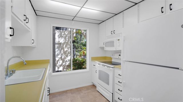 9214 Summertime Lane, Culver City, CA 90230