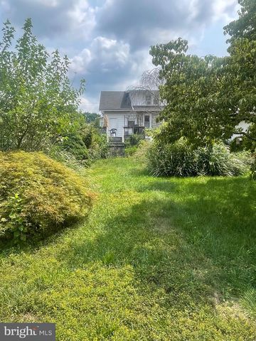3306 KUTZTOWN RD, Laureldale, PA 19605