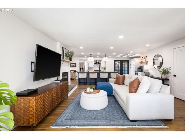 9942 Sw 52ND Ave, Portland, OR 97219