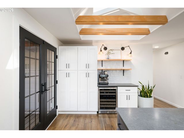 9942 Sw 52ND Ave, Portland, OR 97219