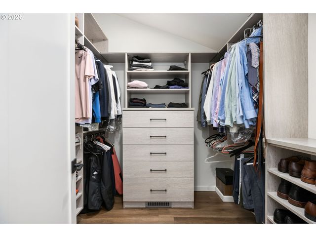 9942 Sw 52ND Ave, Portland, OR 97219