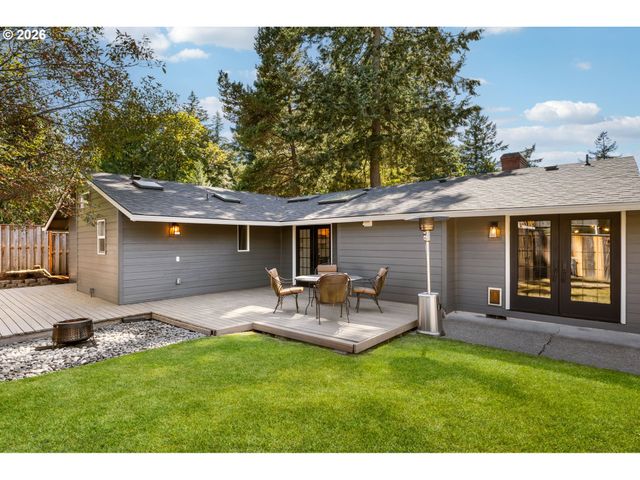 9942 Sw 52ND Ave, Portland, OR 97219