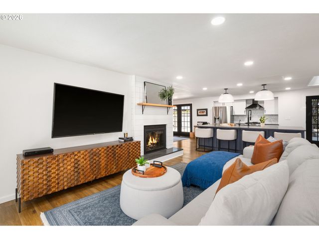 9942 Sw 52ND Ave, Portland, OR 97219