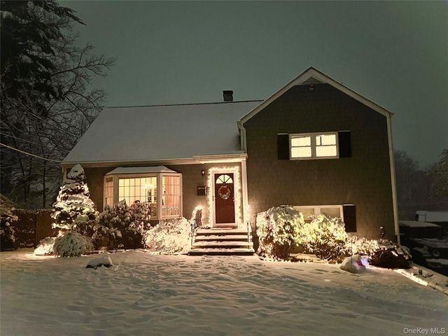 8 Montrose Road, Yonkers, NY 10710