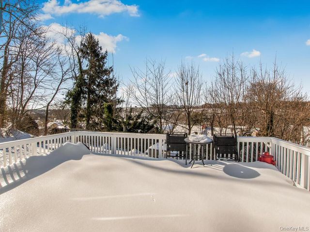 8 Montrose Road, Yonkers, NY 10710