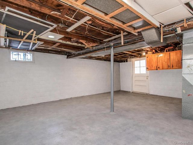 8 Montrose Road, Yonkers, NY 10710