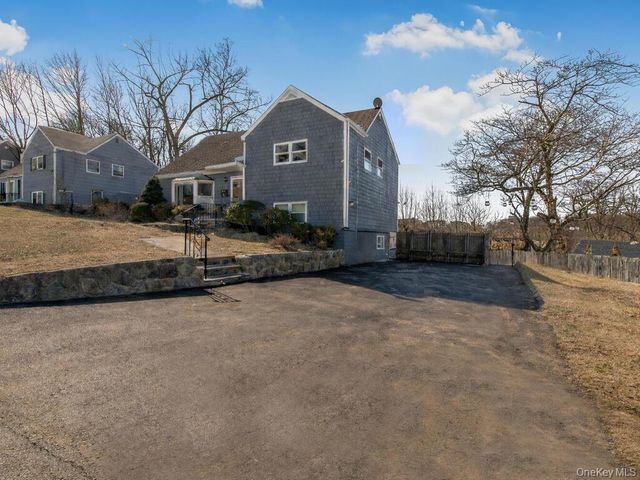 8 Montrose Road, Yonkers, NY 10710