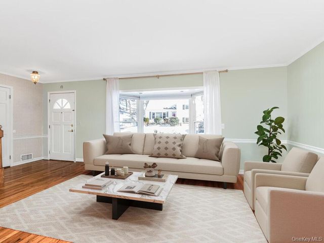 8 Montrose Road, Yonkers, NY 10710