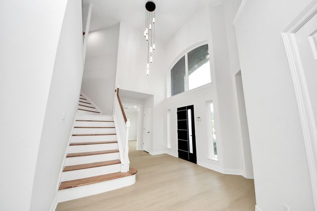 5654 Grand Floral Boulevard, Houston, TX 77041