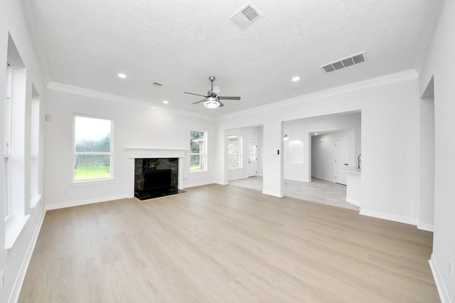 5654 Grand Floral Boulevard, Houston, TX 77041