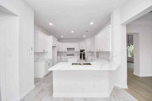5654 Grand Floral Boulevard, Houston, TX 77041