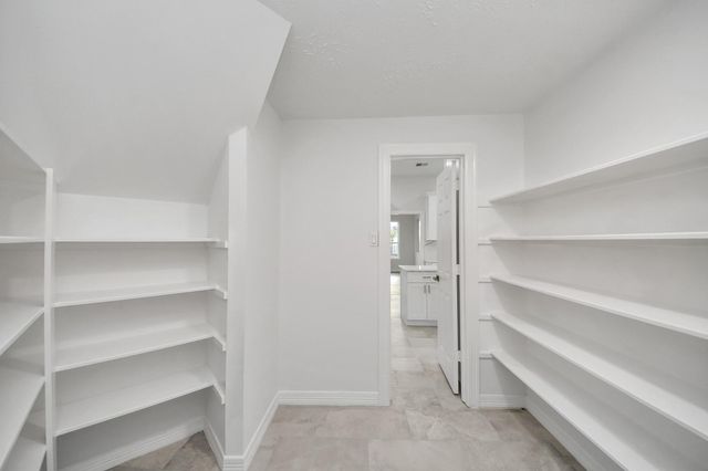 5654 Grand Floral Boulevard, Houston, TX 77041