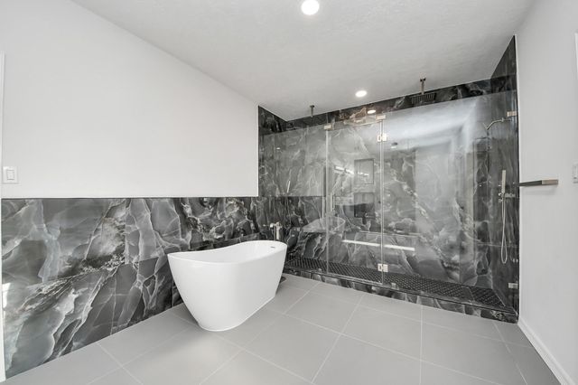 5654 Grand Floral Boulevard, Houston, TX 77041