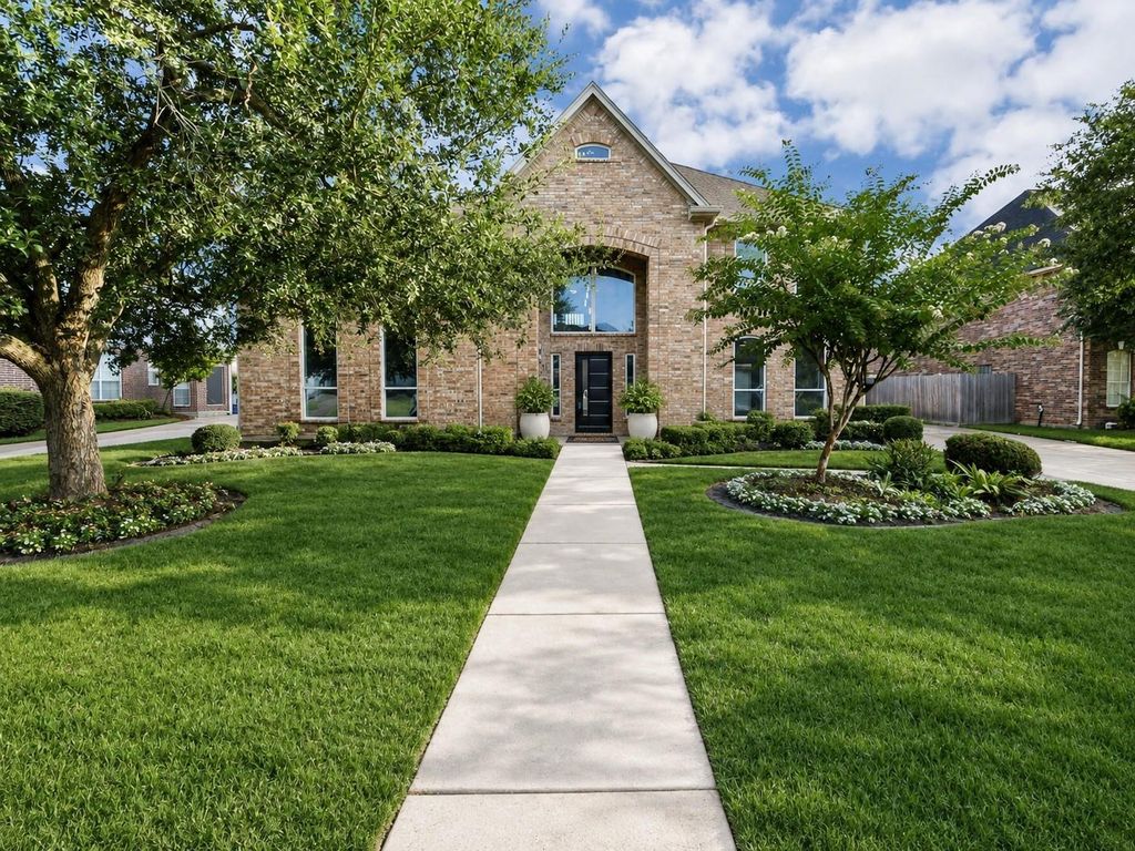 5654 Grand Floral Boulevard, Houston, TX 77041