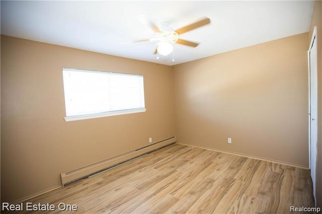 2420 Parmenter Boulevard 210, Royal Oak, MI 48073