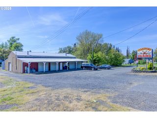 18460 N HIGHWAY 99, Dayton, OR 97114