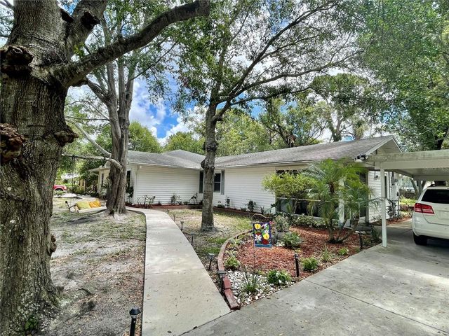 2419 WELLS AVENUE, Sarasota, FL 34232