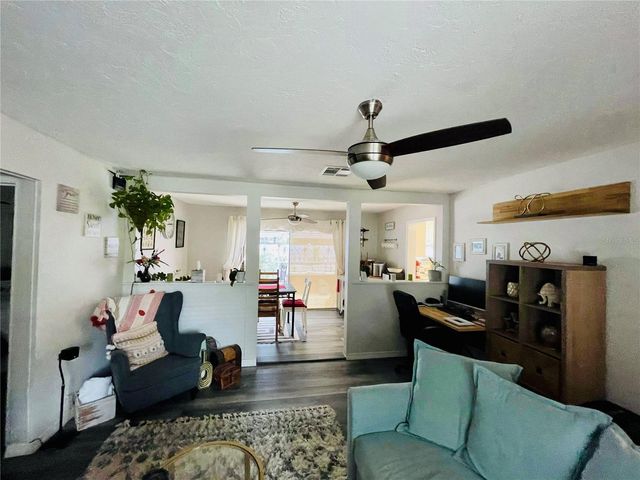 2419 WELLS AVENUE, Sarasota, FL 34232