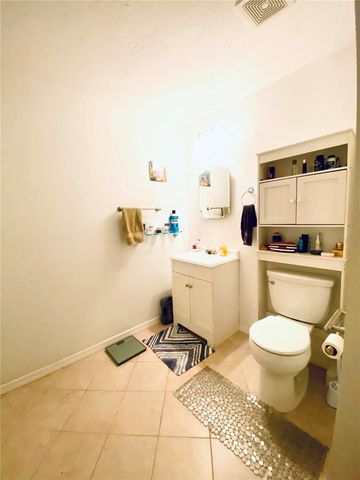 2419 WELLS AVENUE, Sarasota, FL 34232