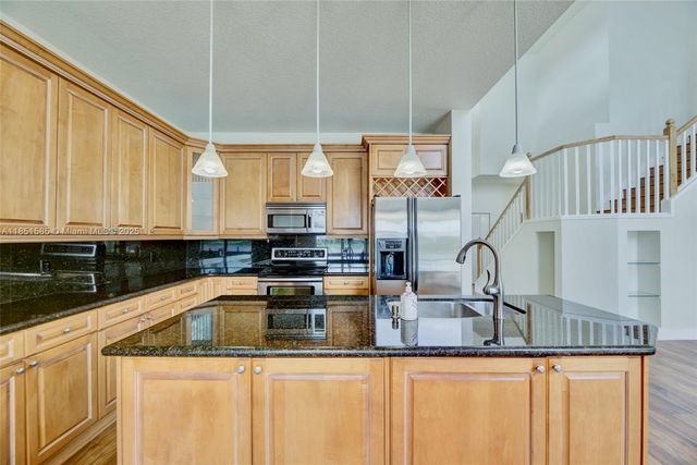 18449 NW 13th St, Pembroke Pines, FL 33029