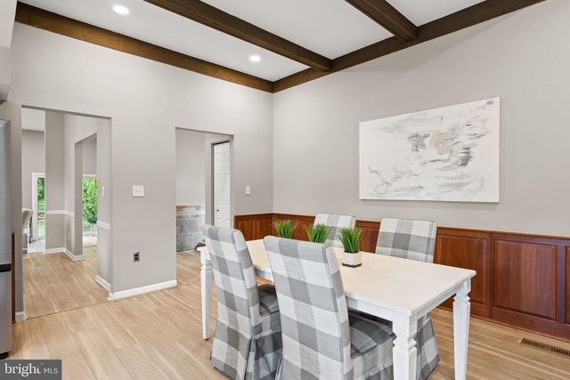 10028 DELLCASTLE, Gaithersburg, MD 20886