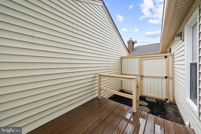 10028 DELLCASTLE, Gaithersburg, MD 20886