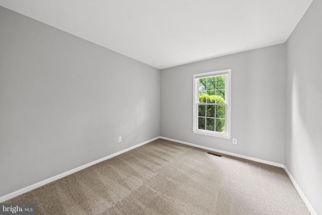 10028 DELLCASTLE, Gaithersburg, MD 20886