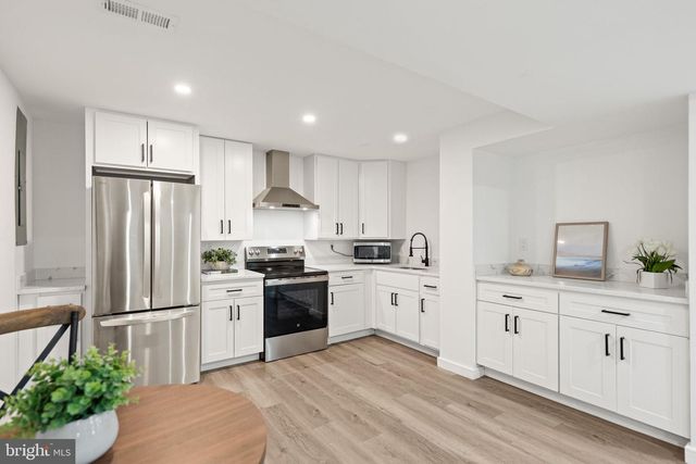10028 DELLCASTLE, Gaithersburg, MD 20886