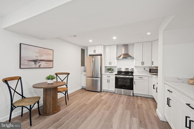 10028 DELLCASTLE, Gaithersburg, MD 20886