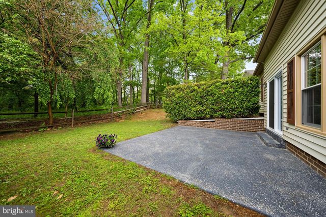 10028 DELLCASTLE, Gaithersburg, MD 20886