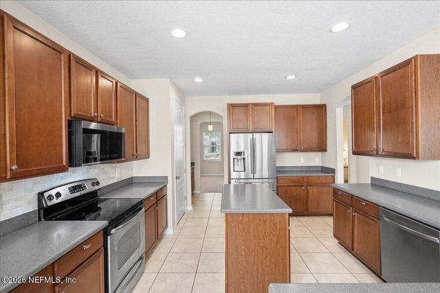 12174 WYNNFIELD LAKES Circle, Jacksonville, FL 32246