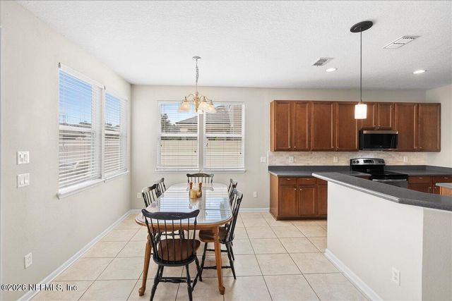 12174 WYNNFIELD LAKES Circle, Jacksonville, FL 32246