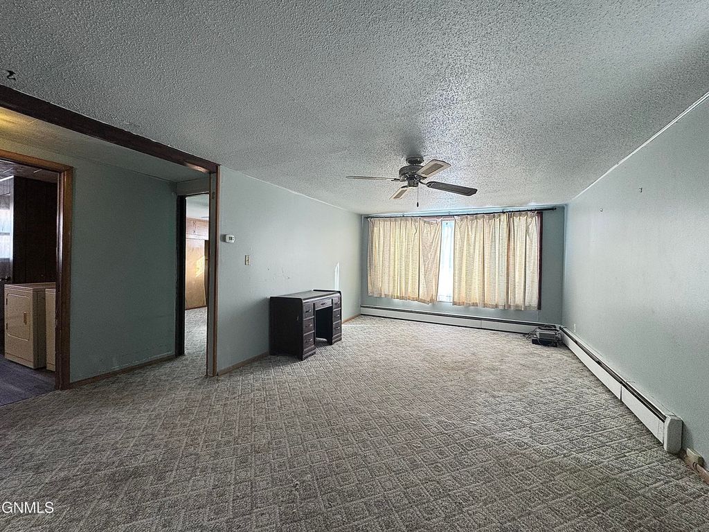 128 Park Avenue W, Bowdon, ND 58418 photo 3