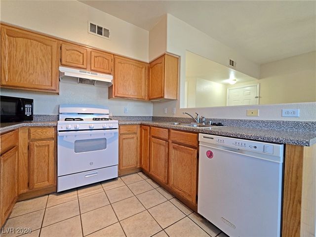 3400 Cabana Drive 2016, Las Vegas, NV 89122