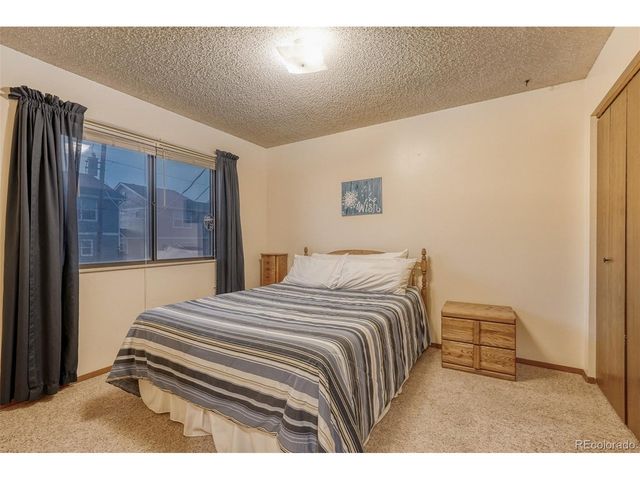 271 Birch St, Bennett, CO 80102