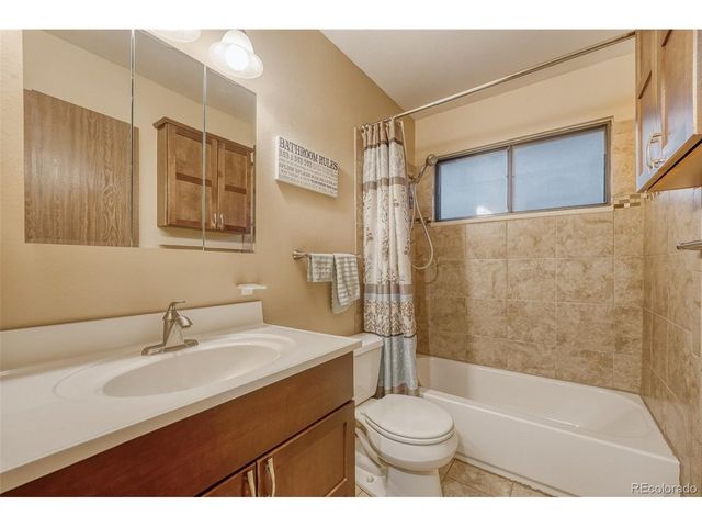 271 Birch St, Bennett, CO 80102